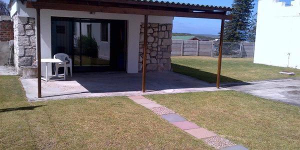 Gansbaai Lodge & Backpackers Exterior photo
